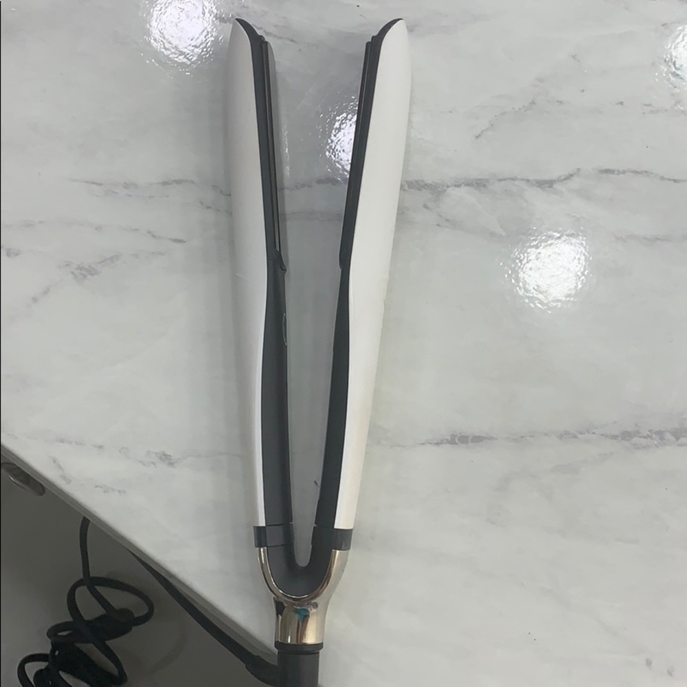 Ghd platinum flat iron